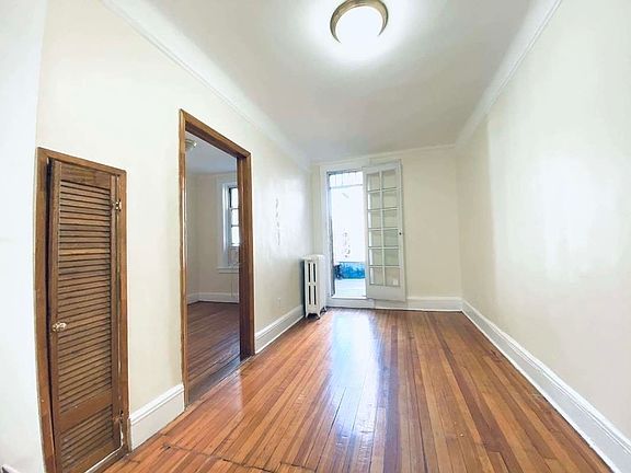 2nd image of 301 W 105th St APT 5R