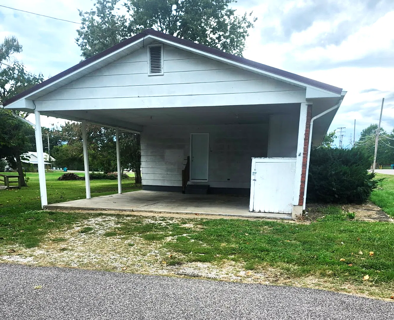2 Bed | 1 Bath | Carport — Photo 2