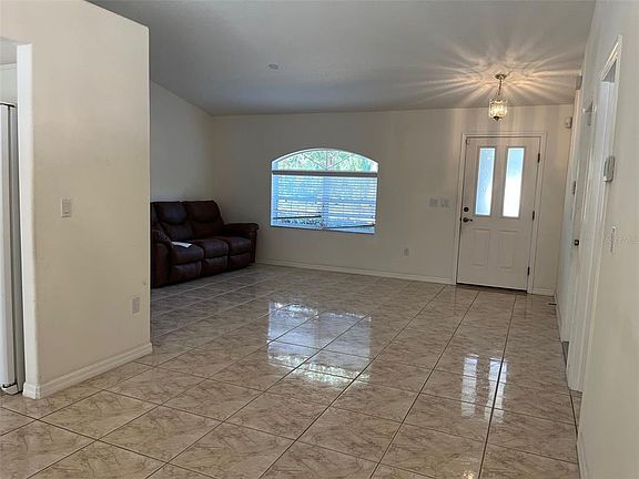 5th image of 52 Princess Ruth Ln