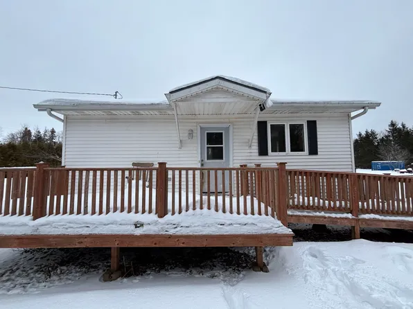 1003 Whim Rd, Saint Andrew's Parish, PE C0A 1R0