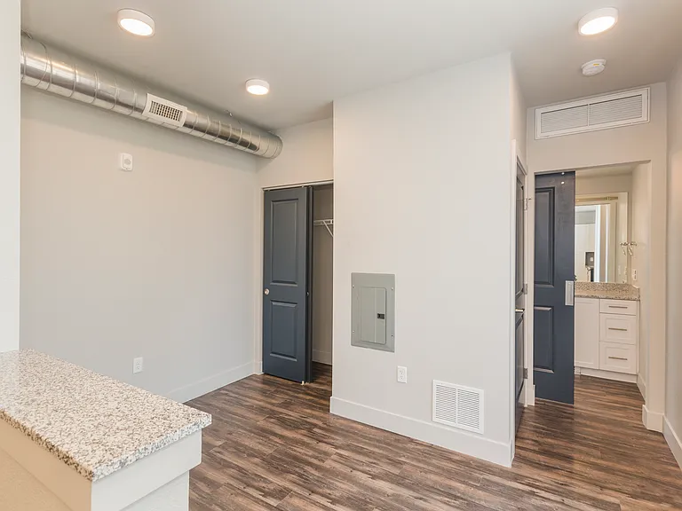 532 CO — Photo 39