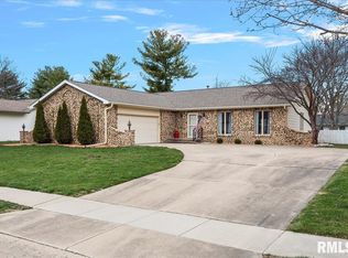 2521 Huntleigh Rd, Springfield, IL 62704