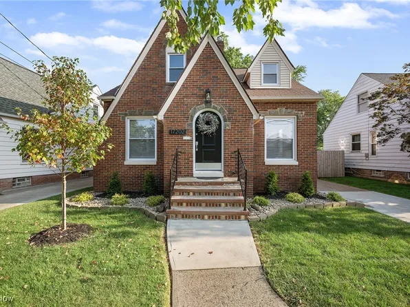17202 Melgrave Ave, Cleveland, OH 44135