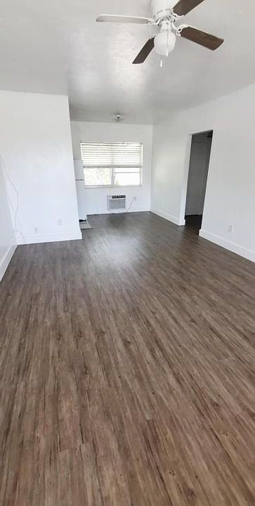 1st image of 15-21 Alhambra Cir