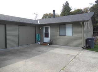 705 Rasmussen Ln, Bremerton, WA 98310
