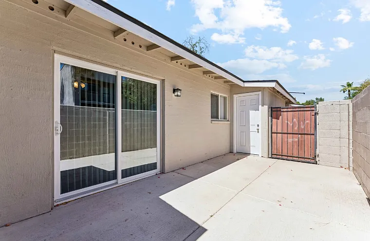 Madison Villas — Photo 13