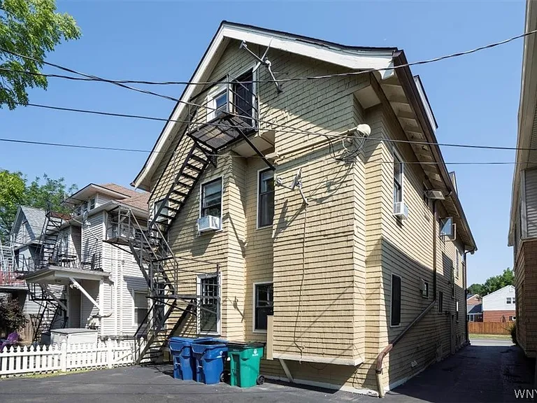 825 Forest Ave #1 — Photo 14