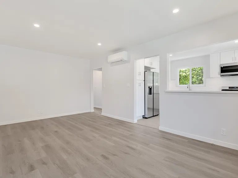 5019 Cahuenga Blvd #5019 — Photo 7