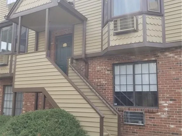8 Oakwood Ave APT C5, Norwalk, CT 06850