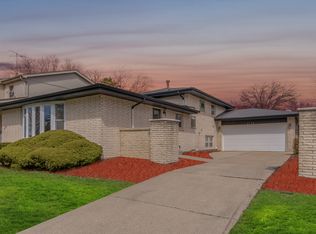4150 Cedarwood Ln, Matteson, IL 60443