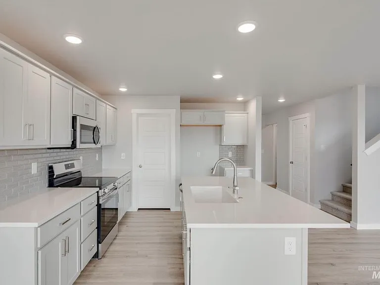 6990 W Grand Rapids Dr — Photo 12