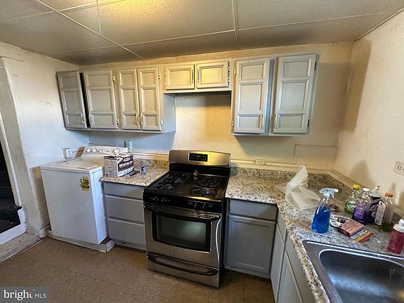5th image of 3607 Rhawn St