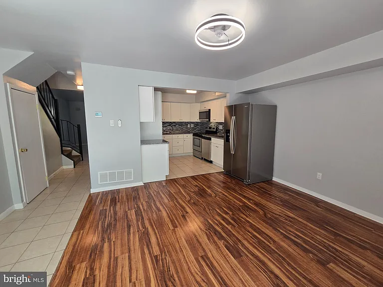 878 Williams Pl — Photo 8