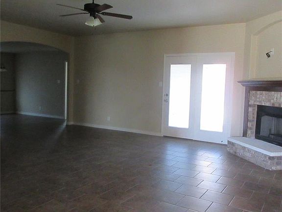 2nd image of 603 W Little Dipper Dr