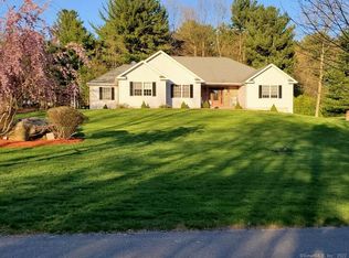 35 Gabrielle Ct, Terryville, CT 06786
