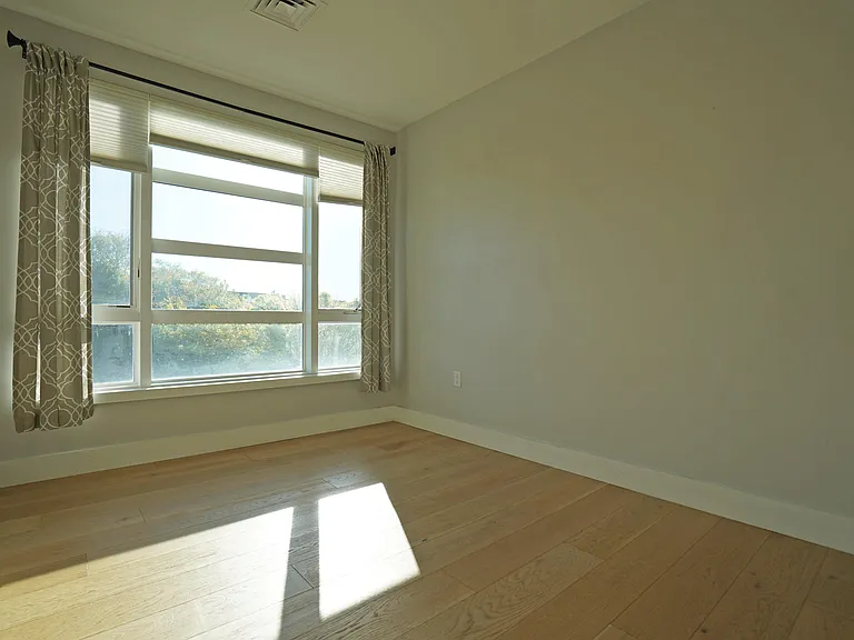 1650 Commonwealth Ave #303 — Photo 26