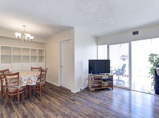 285 Enfield Pl #2006, Mississauga, ON L5B 3Y6