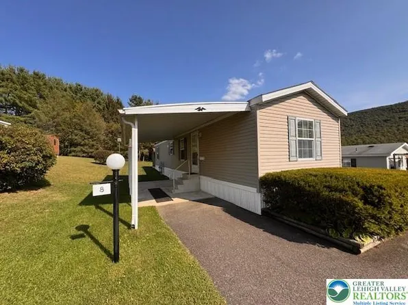 8 Matthew Ln, Kunkletown, PA 18058
