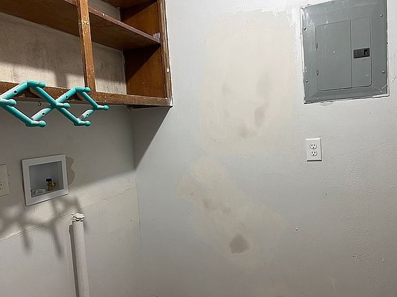 5th image of 2700 Meridian St