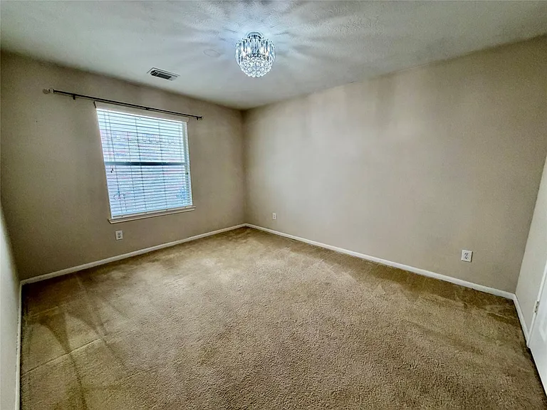 25206 Barmby Dr — Photo 17