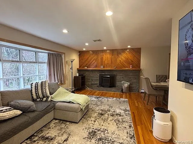 5 Verplanck Ave — Photo 7