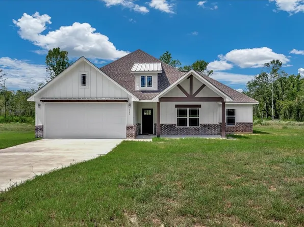 323 Schoolcraft Rd, Lufkin, TX 75901