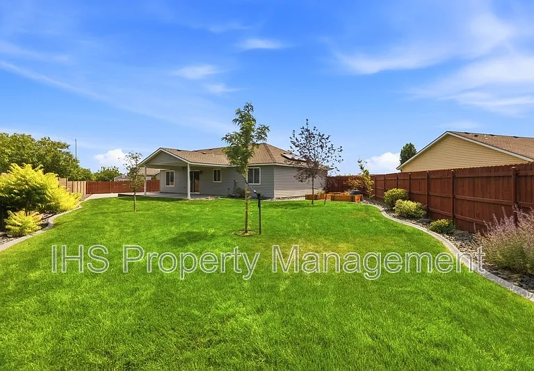 5520 Leon Ct — Photo 6
