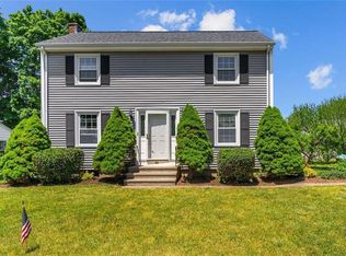 43 Scarborough Rd, Cumberland, RI 02864
