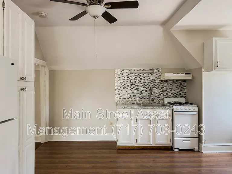 269 Chestnut St #5 — Photo 3