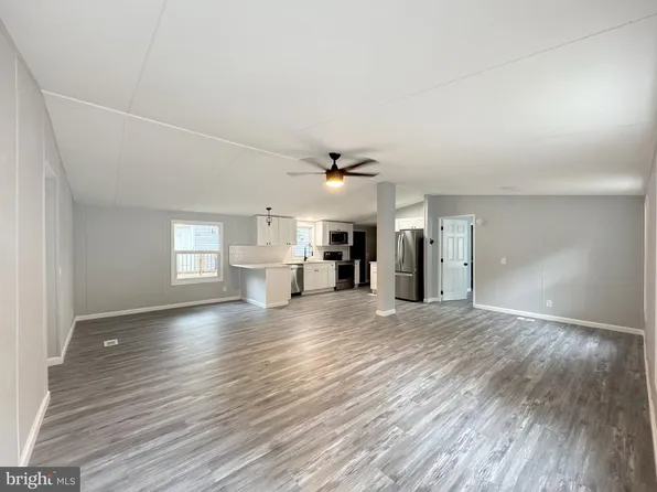 232 Ella Welch Way, Lothian, MD 20711