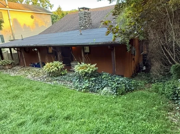 54 Horseshoe Dr, Jefferson Twp., NJ 07438
