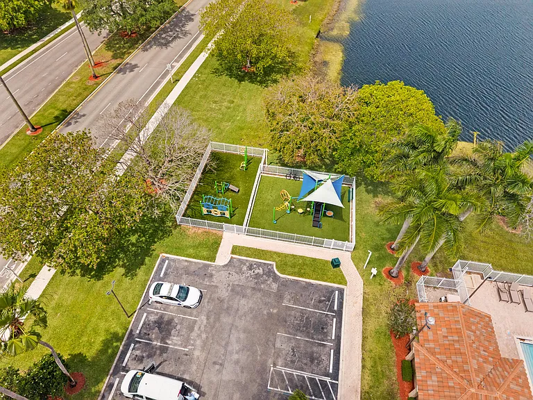 15350 NW 6th Ct — Photo 43