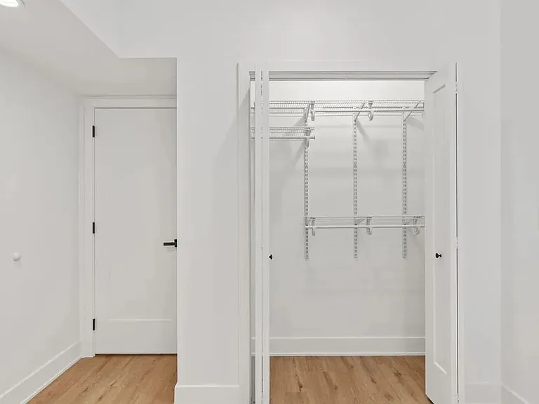 1518 N Darien St — Photo 3