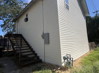 405 1/2 W 10th St, Ada, OK 74820