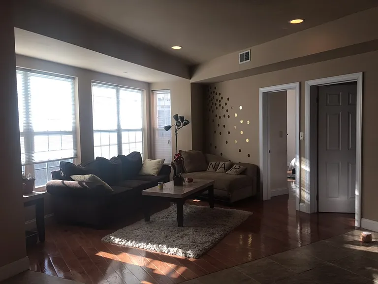 921 Ridge Ave #4B — Photo 8