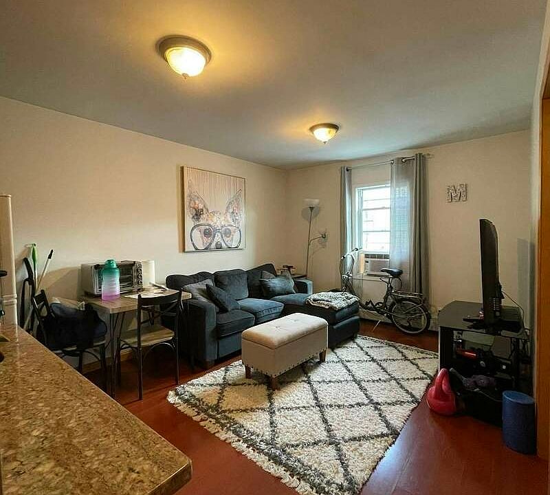 1st image of 24-08 21st Ave #3