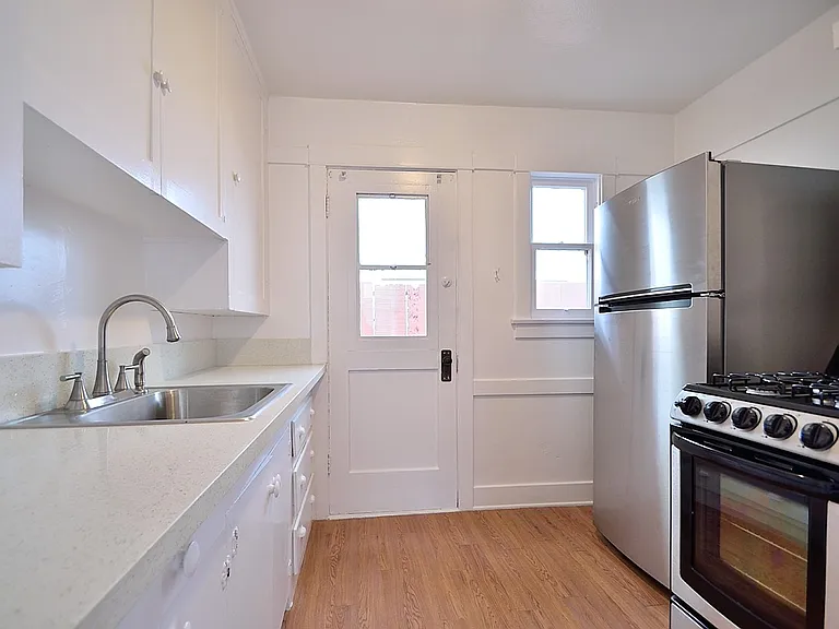 215 Carnelian St #A — Photo 3