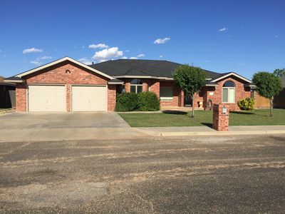 2037 Yale Dr, Levelland, TX, 79336