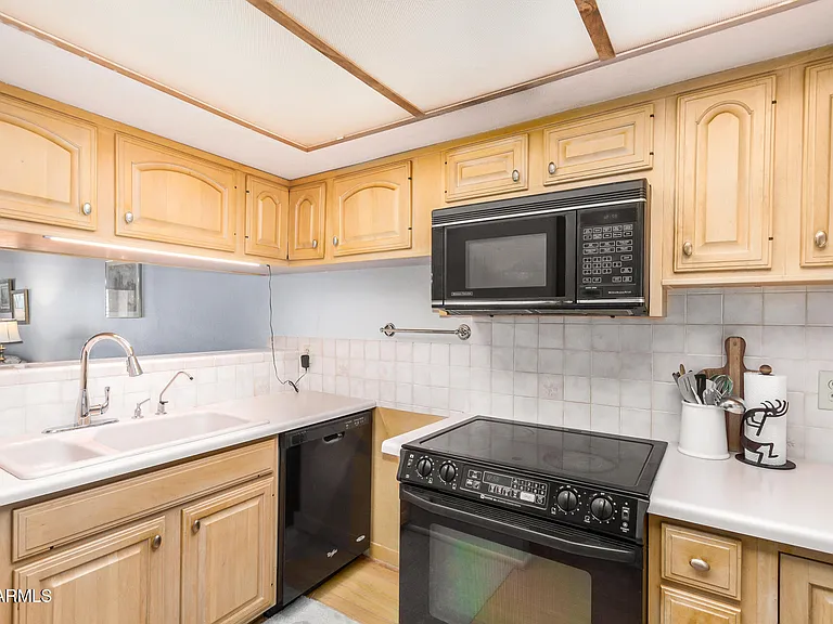 13607 N Hamilton Dr #A18 — Photo 9
