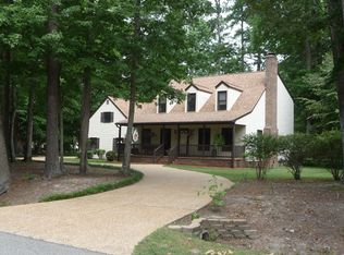 204 Pioneer Ln, Yorktown, VA 23692