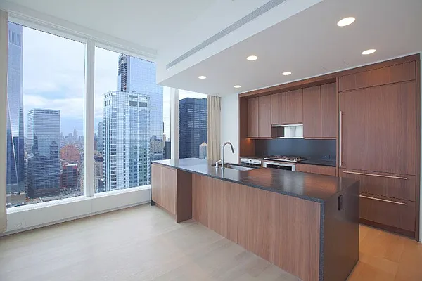 Rented by Battery Park Realty | media 35