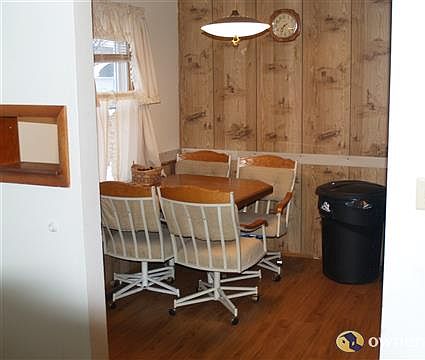 Dining Area off kitchen