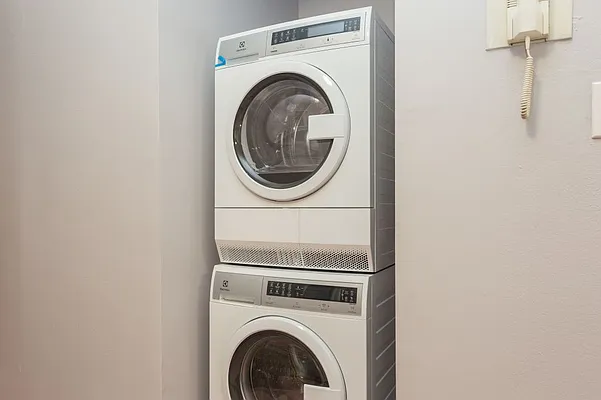 Rented by MNS | media 42