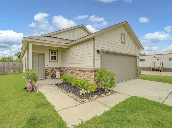 794 Westpointe Dr, Dayton, TX 77535