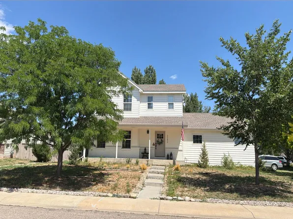 3386 Wild West Ln, Wellington, CO 80549