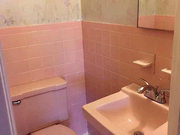 5th image of 8873 24th Ave #3