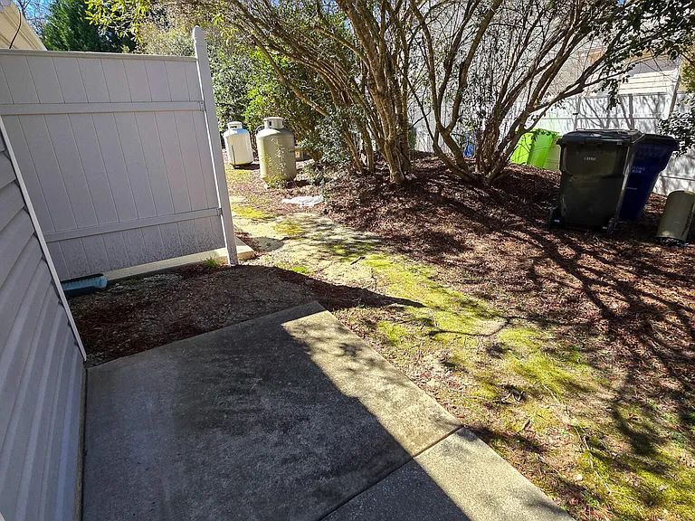 4804 Landover Charge Ln — Photo 43