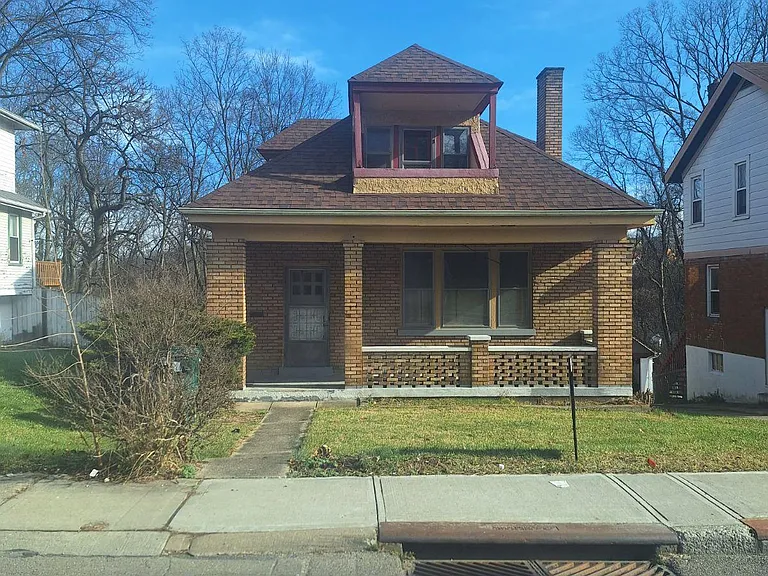 Wyoming Ave — Photo 1