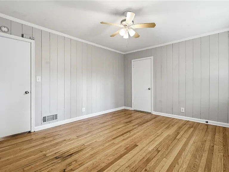 2140 Oakawana Dr NE — Photo 21