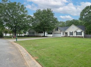 341 Golden Carriage Run, Boiling Springs, SC 29316